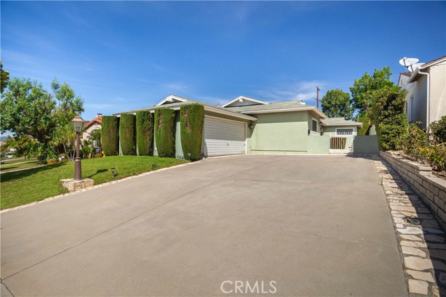 Detail Gallery Image 2 of 33 For 1549 Thompson Ave, Glendale,  CA 91201 - 4 Beds | 2 Baths