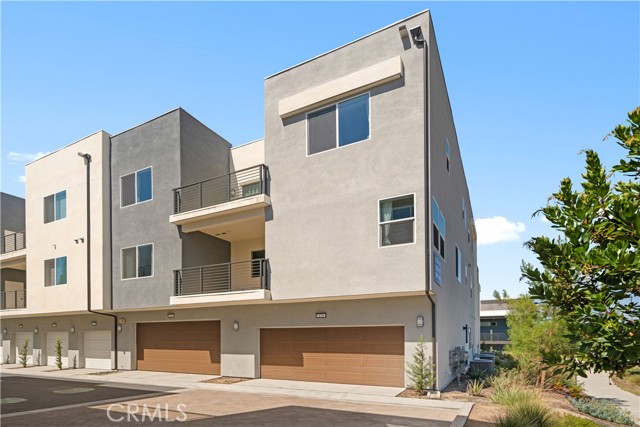175 Baluster, Irvine CA: https://media.crmls.org/medias/7866d10d-5d53-4e14-84aa-c7f67e4beacc.jpg
