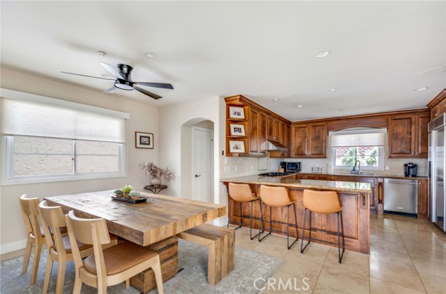 117 Santa Ana Lane, San Clemente CA: https://media.crmls.org/medias/78676871-899f-4d40-84ba-c5678720ecc5.jpg