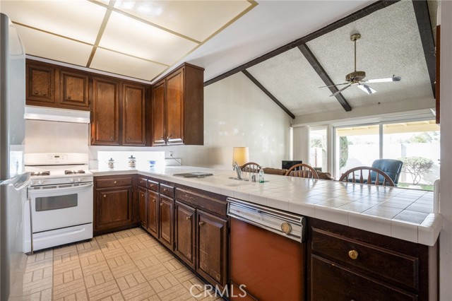 Detail Gallery Image 10 of 41 For 10441 Rexford, Cypress,  CA 90630 - 4 Beds | 2 Baths