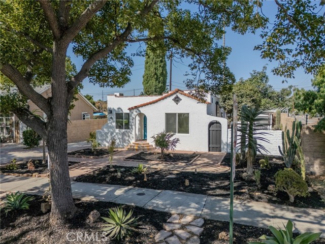 Detail Gallery Image 1 of 1 For 530 N Mcclay St, Santa Ana,  CA 92701 - 3 Beds | 2 Baths