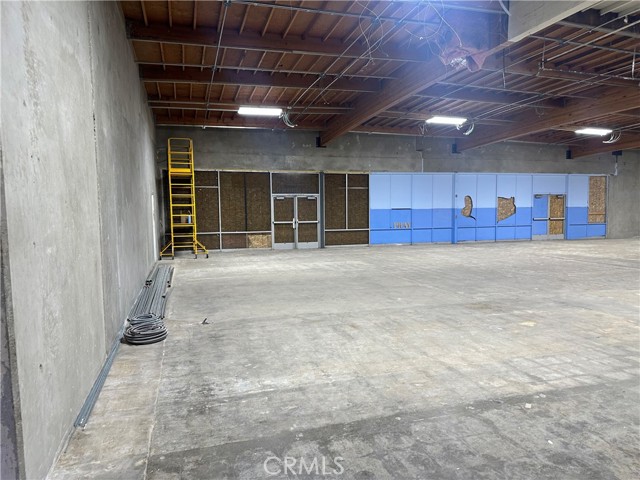 15095 7th Street, Victorville, California 92395, ,Commercial Sale,For Sale,15095 7th Street,CRIV24044327