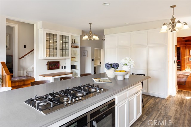 Detail Gallery Image 44 of 62 For 11 La Linda Dr, Long Beach,  CA 90807 - 8 Beds | 4/3 Baths