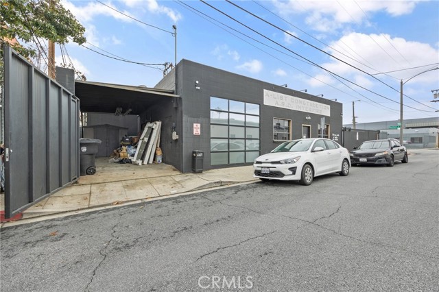 2110 Kenmere Avenue photo 4