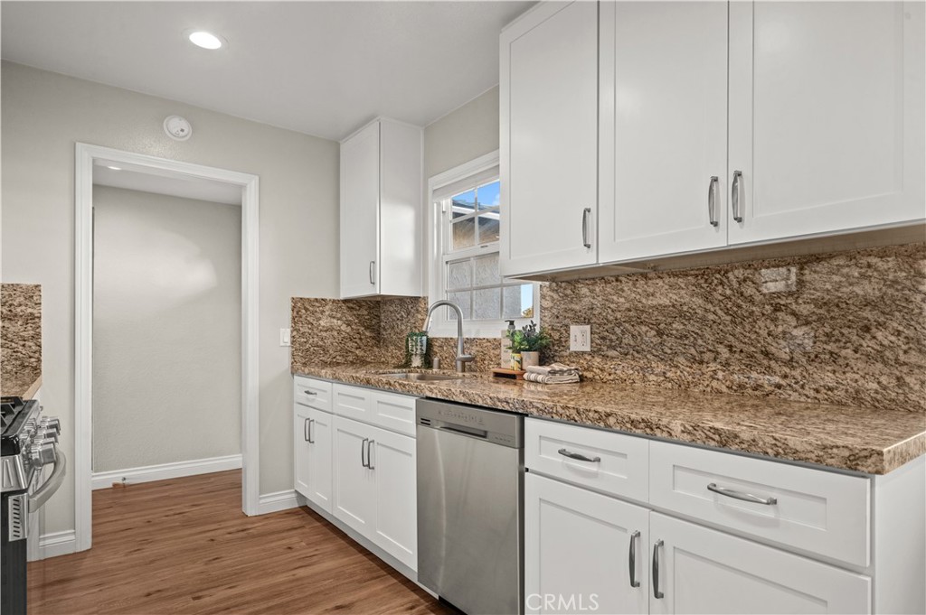 MLS #OC25266063 image #9