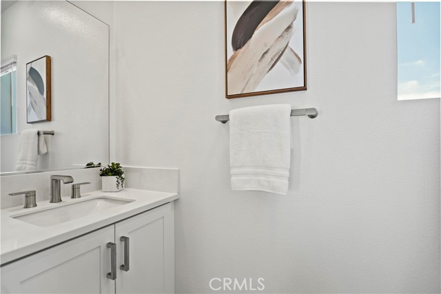 297 Lynx, Irvine CA: https://media.crmls.org/medias/786ba107-5624-4078-9564-081659f66fb9.jpg