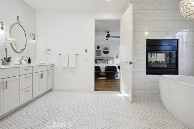 Detail Gallery Image 21 of 35 For 4322 Alcove Ave, Studio City,  CA 91604 - 5 Beds | 5 Baths