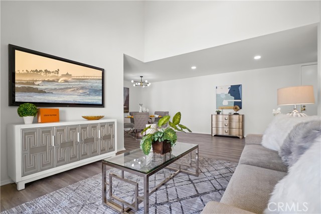 Detail Gallery Image 10 of 65 For 4041 via Marisol #313,  Los Angeles,  CA 90042 - 2 Beds | 2 Baths