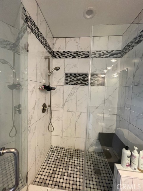 Detail Gallery Image 56 of 66 For 17183 Sunburst, –,  CA 91325 - 4 Beds | 4/1 Baths