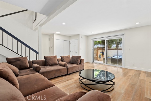 Detail Gallery Image 7 of 24 For 21535 Erwin St #131,  Woodland Hills,  CA 91367 - 2 Beds | 2 Baths