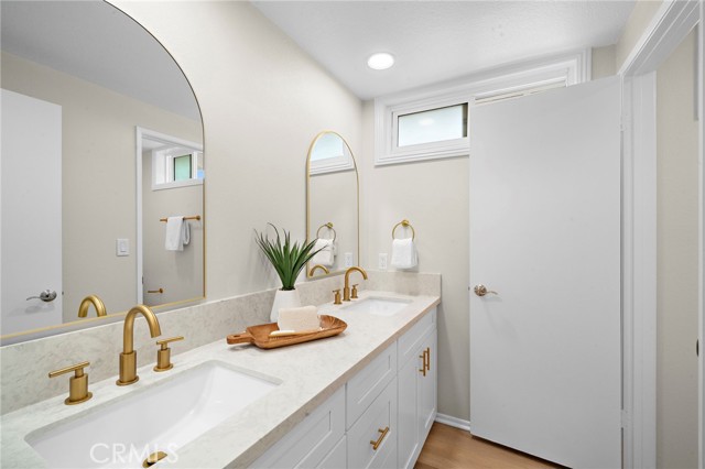 16 Bluejay, Irvine CA: https://media.crmls.org/medias/786eaba9-3f1a-4c20-b254-ed5bc5763b49.jpg