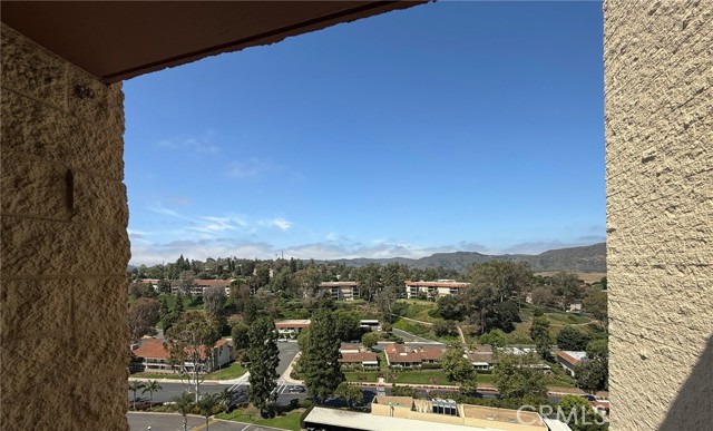 24055 Paseo Del Lago, Laguna Woods CA: https://media.crmls.org/medias/786ee634-b18c-4e43-94c3-b036eb4332a7.jpg