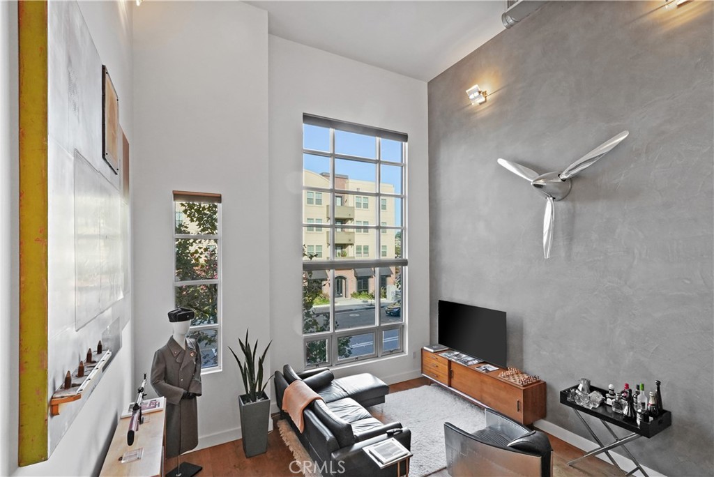 7870c468 17a5 4c7c B317 De0cb10fb0c6