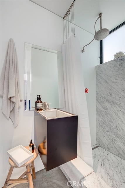 124 21st Place, Manhattan Beach, California 90266, 3 Bedrooms Bedrooms, ,4 BathroomsBathrooms,Residential,Sold,21st,SB21199939