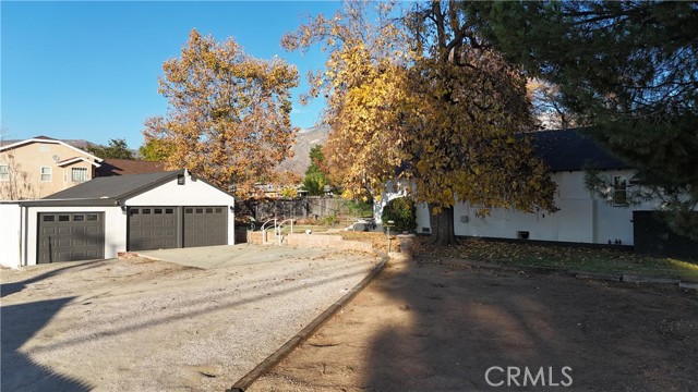 Detail Gallery Image 3 of 34 For 35414 Date Ave, Yucaipa,  CA 92399 - 3 Beds | 2/1 Baths