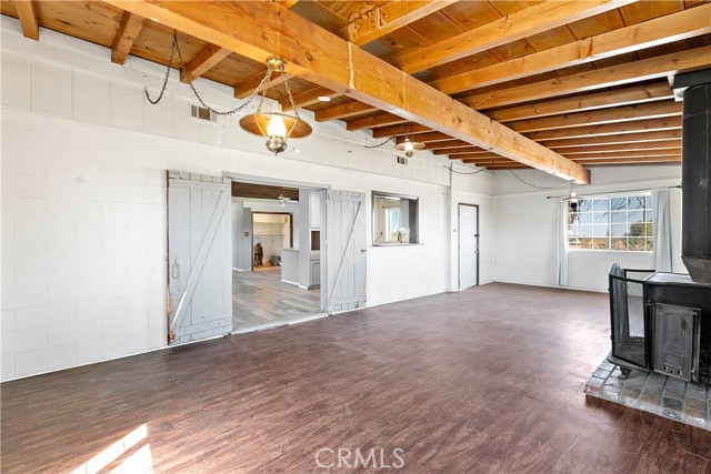 Detail Gallery Image 12 of 45 For 10888 Phelan Rd., Oak Hills,  CA 92344 - 1 Beds | 1 Baths
