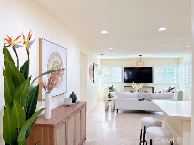 Detail Gallery Image 10 of 31 For 6494 via Del Prado, Chino Hills,  CA 91709 - 5 Beds | 3 Baths