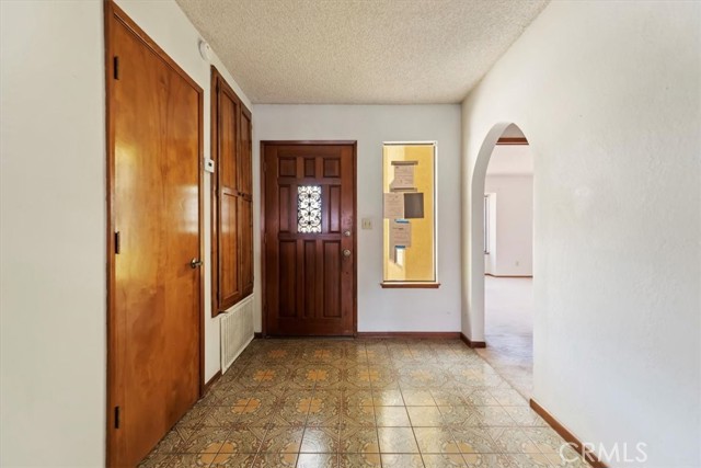 12690 Augusta Way, Victorville CA: https://media.crmls.org/medias/787346b2-07ff-4069-95cf-16b25f106f36.jpg