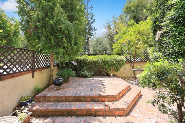 514 San Pablo Court, San Dimas CA: https://media.crmls.org/medias/7873d21d-8eb7-4cc4-a7f2-bab102ac3bc9.jpg