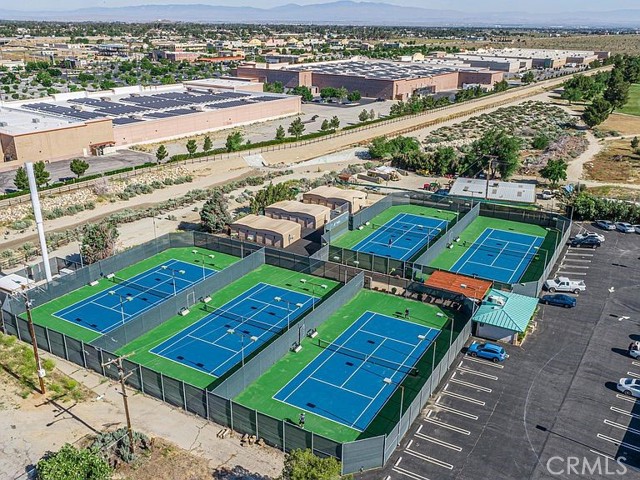 Detail Gallery Image 14 of 14 For 39937 Golfers, Palmdale,  CA 93551 - 3 Beds | 2 Baths