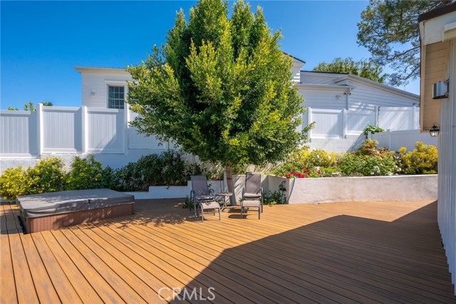 62 Strawberry Lane, Rolling Hills Estates, California 90274, 3 Bedrooms Bedrooms, ,2 BathroomsBathrooms,Residential,Sold,Strawberry Lane,SB22081862