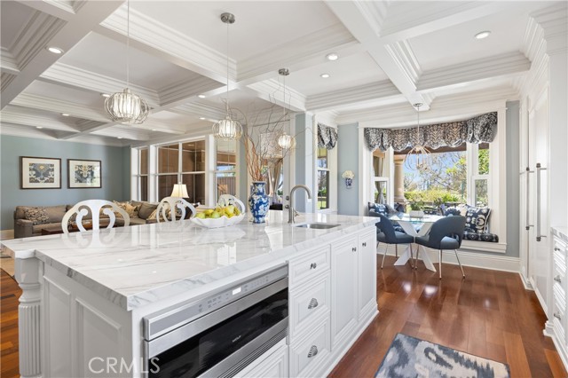 11 Chaparral Court, Rancho Santa Margarita CA: https://media.crmls.org/medias/7874bb3a-be4f-41ed-905b-1d7ad6bd8886.jpg