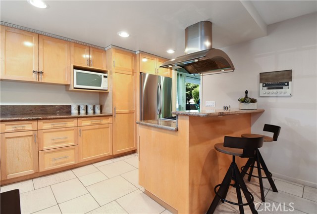 Stainless Appliances & Breakfast Bar