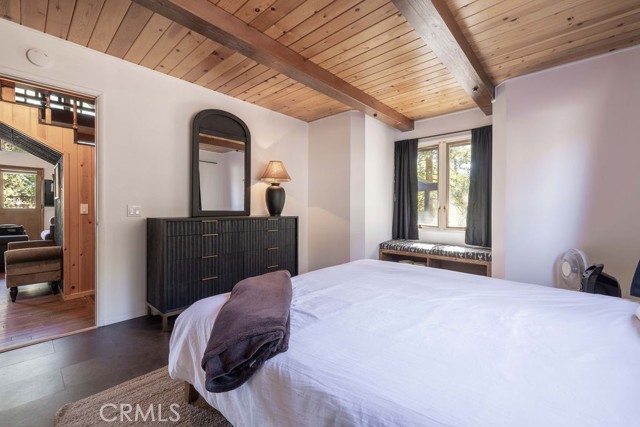 Detail Gallery Image 17 of 43 For 721 Bear Mountain Rd, Big Bear City,  CA 92314 - 3 Beds | 2/1 Baths