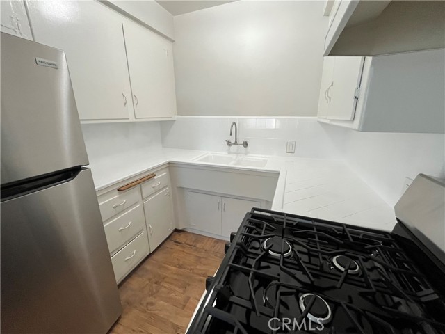 Detail Gallery Image 11 of 21 For 11880 Eucalyptus Ave #C,  Hawthorne,  CA 90250 - 2 Beds | 1 Baths