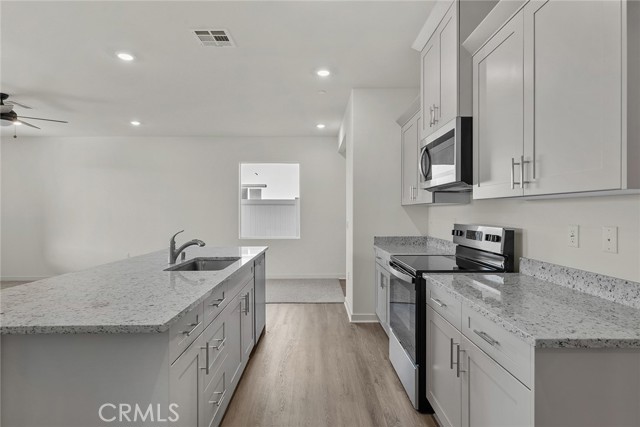 803 Longhorn Drive, San Jacinto CA: https://media.crmls.org/medias/7876eca7-0830-4d6d-a111-4ba9e841c76e.jpg