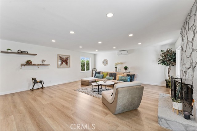 Detail Gallery Image 5 of 28 For 17924 E Kelby St, Covina,  CA 91722 - 4 Beds | 2 Baths