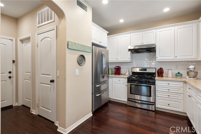 Detail Gallery Image 6 of 30 For 8395 Edgewood St, Chino,  CA 91708 - 3 Beds | 2/1 Baths