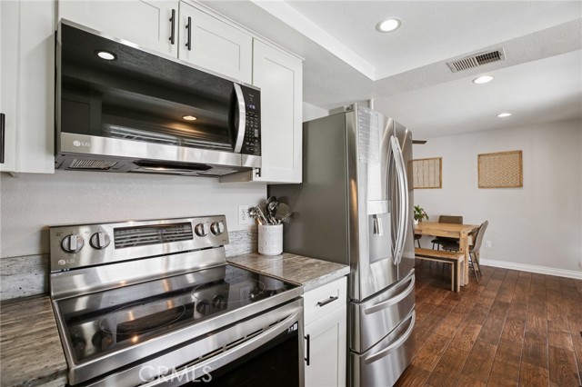 Detail Gallery Image 11 of 30 For 369 N via Remo, Anaheim,  CA 92806 - 3 Beds | 1/1 Baths