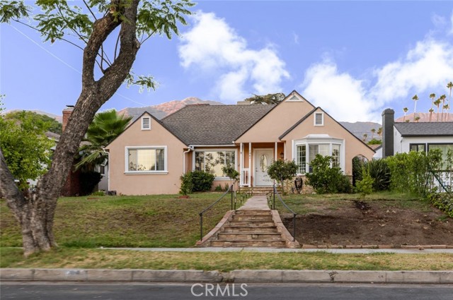 1941 W Kenneth Road, Glendale CA: https://media.crmls.org/medias/78788998-368b-4c53-9fc8-04431b673224.jpg