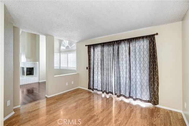 Detail Gallery Image 5 of 17 For 2685 Annapolis Cir, San Bernardino,  CA 92408 - 3 Beds | 2/1 Baths