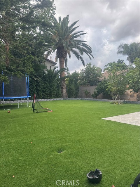 Detail Gallery Image 31 of 31 For 7127 White Oak, Reseda,  CA 91335 - 4 Beds | 3 Baths