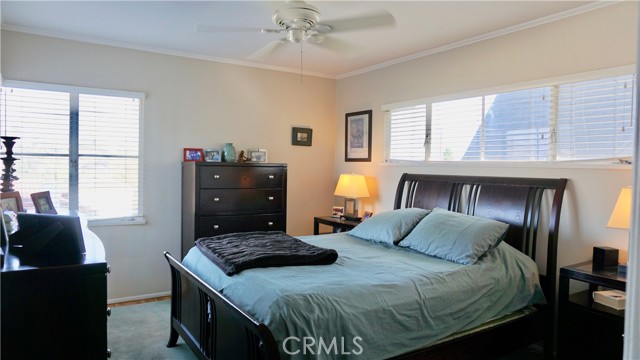 4435 Caledonia Way, Los Angeles CA: https://media.crmls.org/medias/78790567-4445-44f0-868d-c7c81383393f.jpg