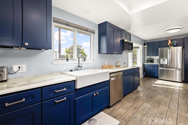 Detail Gallery Image 5 of 43 For 1304 Deauville Ct, San Bernardino,  CA 92404 - 4 Beds | 3 Baths