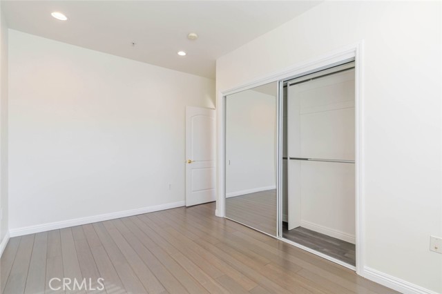 Detail Gallery Image 19 of 30 For 711 E Angeleno Ave #102,  Burbank,  CA 91501 - 3 Beds | 3 Baths