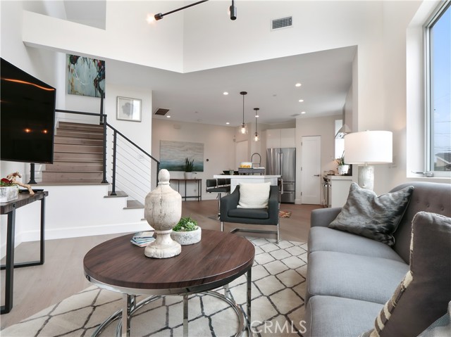 4405 Channel Place, Newport Beach CA: https://media.crmls.org/medias/787d859a-d431-454d-8184-4255b322f353.jpg