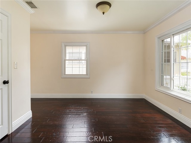 404 Kansas Street, El Segundo CA: https://media.crmls.org/medias/787ec2ae-7bcf-4d98-9d44-a0d18d0a3f7a.jpg