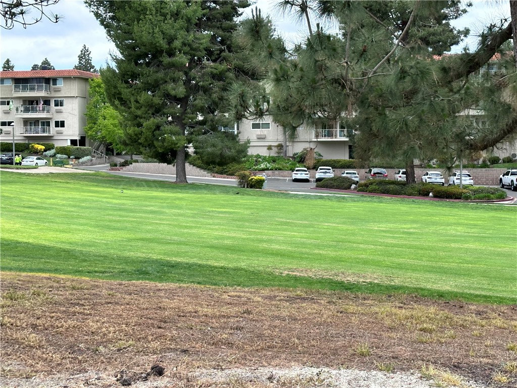 https://media.crmls.org/medias/787ef68f-35cd-4e7b-98e5-7badd92ce3c9.jpg?preset=X-Large