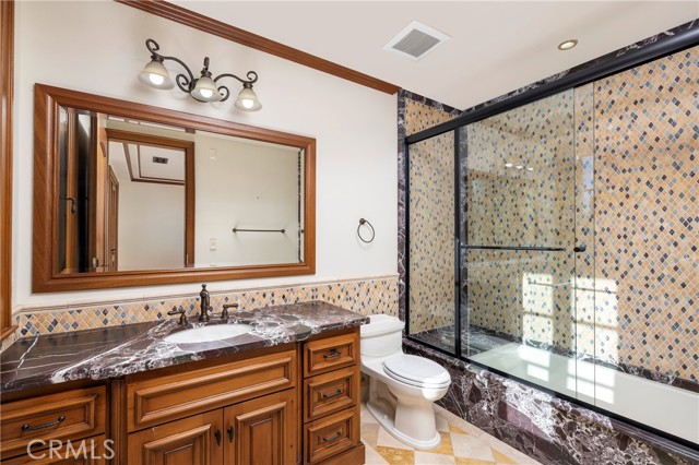 Detail Gallery Image 37 of 55 For 97 Canyon, Irvine,  CA 92603 - 6 Beds | 6/2 Baths