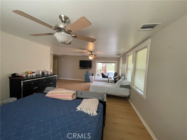 Detail Gallery Image 35 of 66 For 17183 Sunburst, –,  CA 91325 - 4 Beds | 4/1 Baths