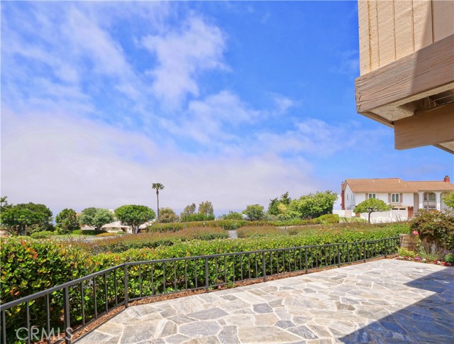 24 Peartree Lane, Rolling Hills Estates, California 90274, 3 Bedrooms Bedrooms, ,2 BathroomsBathrooms,Residential,Sold,Peartree,PV22104404