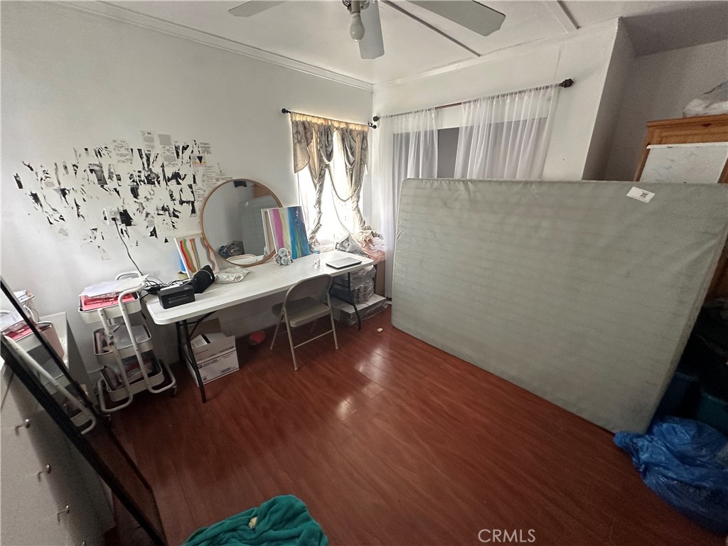 https://media.crmls.org/medias/78811f34-8368-49b3-8924-fcaa3046cce1.jpg?preset=X-Large