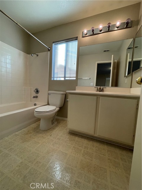 Detail Gallery Image 6 of 8 For 11879 Bunker, Rancho Cucamonga,  CA 91730 - 4 Beds | 3 Baths