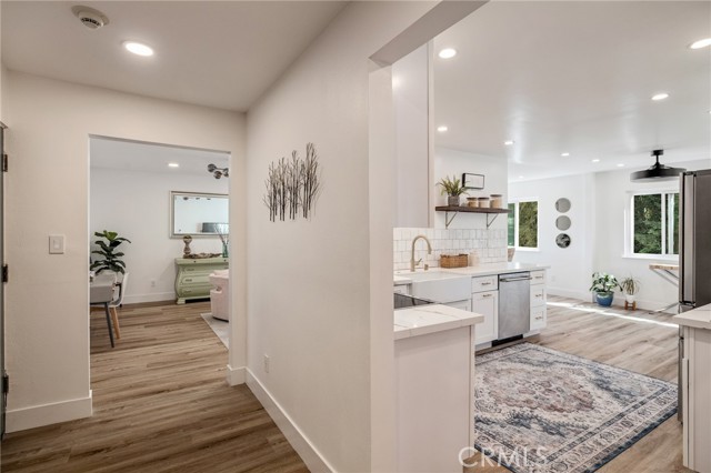 Image 26 of 64 For 5700 Ravenspur Drive  307