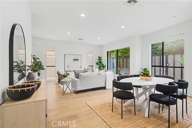 Detail Gallery Image 9 of 31 For 3981 Moore St #101,  Los Angeles,  CA 90066 - 2 Beds | 2 Baths