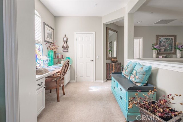 1045 Inverlochy Drive, Fallbrook CA: https://media.crmls.org/medias/78822389-1d35-425d-b46e-e9e0e8ba0673.jpg